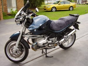 BMW R 1150 R 2001 Model. Charcoal Custom made sheepskin motorcycle seat cover