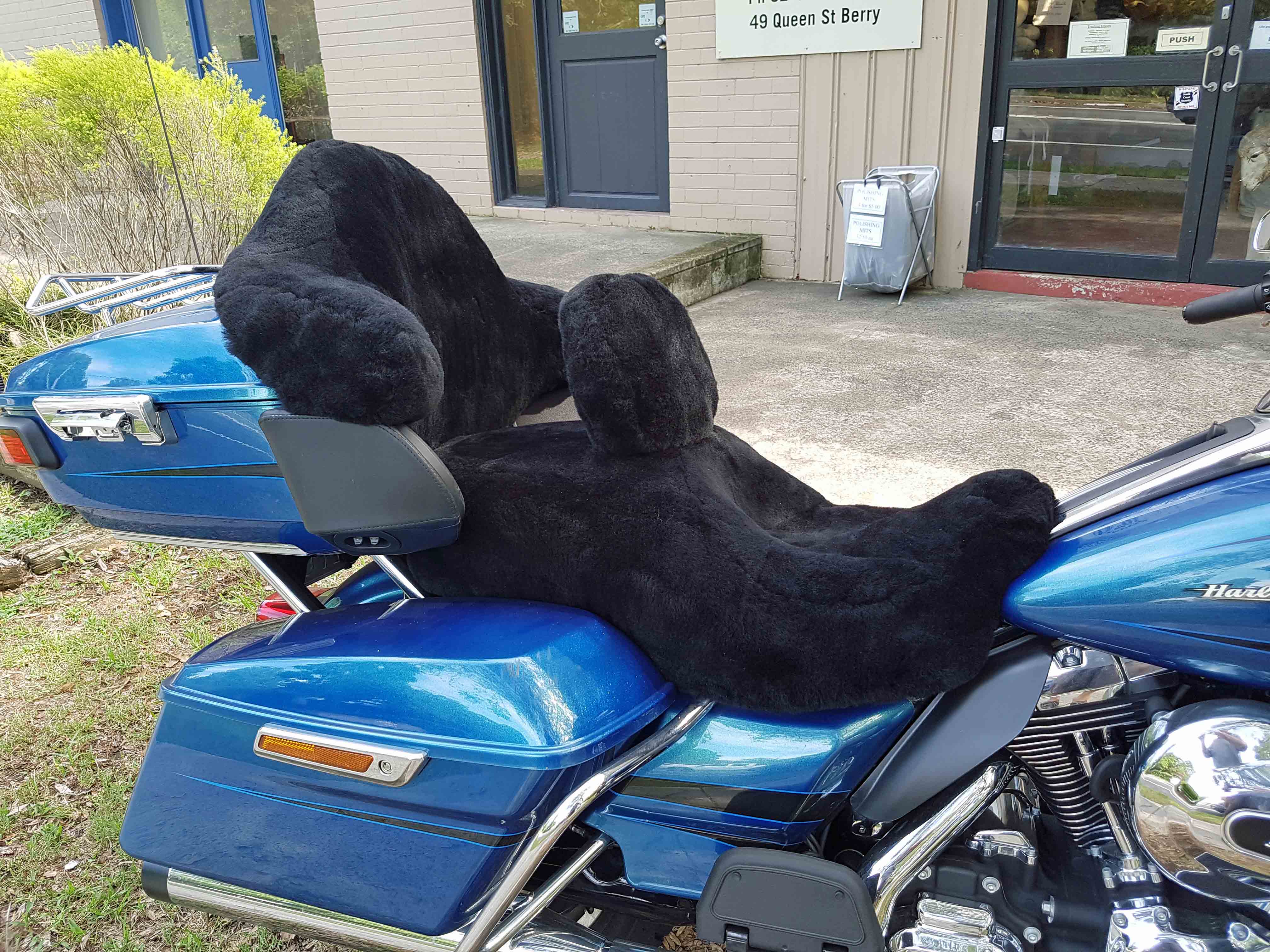 Sheepskin Motorcycle Seat Covers Reviews : Can Am Spyder RT with